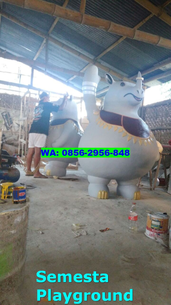 Patung Maskot Boneka Fiberglass