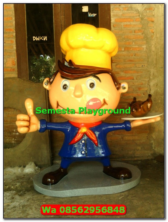 Pembuatan Patung Maskot Jakarta