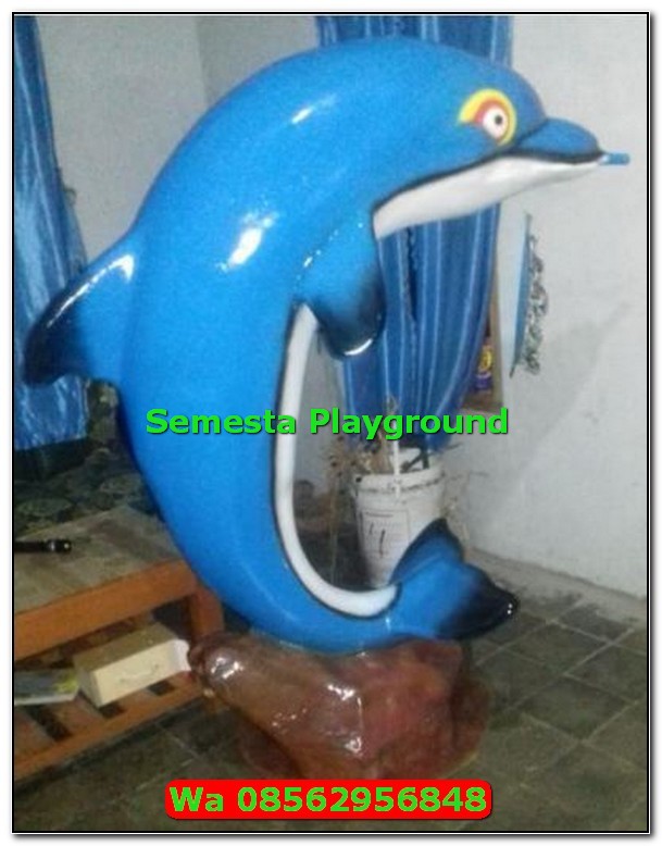 Pembuatan Patung Maskot Jakarta