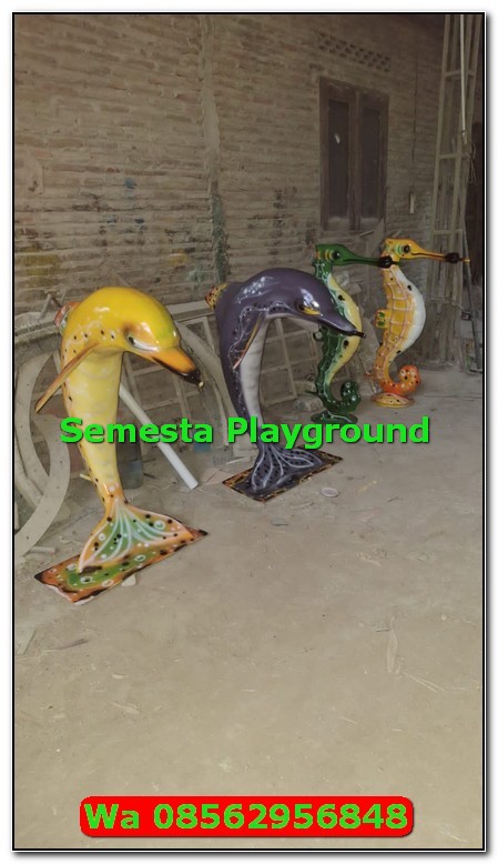 Pembuatan Patung Maskot Jakarta